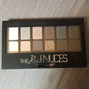 maybelline The rock nudes pallet